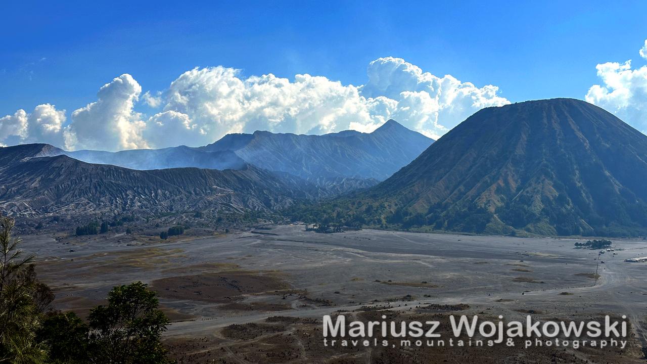 Wulkan Bromo, siarczysty oddech